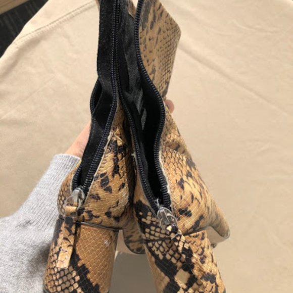 Zara Snakeskin Effect Ankle Boots - Blogger fav! - Picture 4 of 6